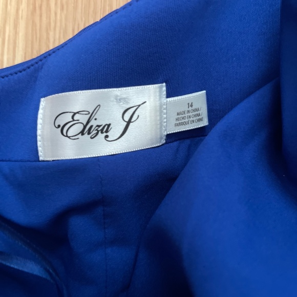 NWT Eliza J Royal Blue One Shoulder Scuba Crape Cocktail Dress Size 14 - Picture 6 of 7